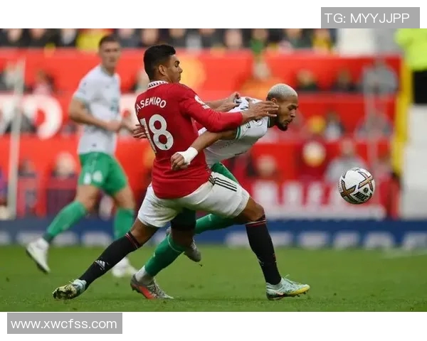 奥格斯堡主场迎战曼联双方争夺欧战资格关键战役